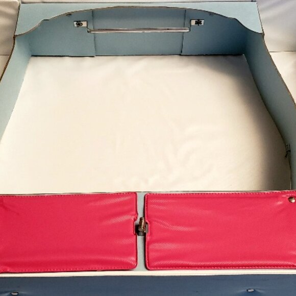 The World of Barbie Double Doll Travel Case, Vintage 1968 by Mattel Inc. - Picture 7 of 16